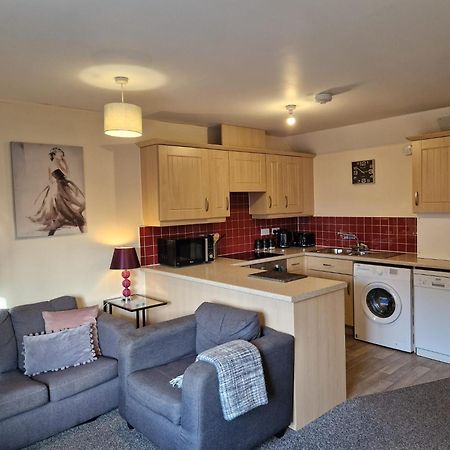Hereford - Mayflower Coach House, Modern 2 Bedroom Property With Parking, Located South Of Hereford City, Suitable For Small Family, Couple Or Contractors - Sleeps Up To 5 Guests - Hosted By Rentmyhouse Buitenkant foto